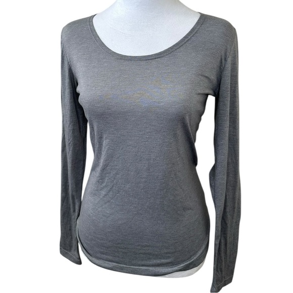 32 Degrees Heat Womans Gray Tee Shirt Sz M Long Sleeve Pullover - Picture 1 of 3